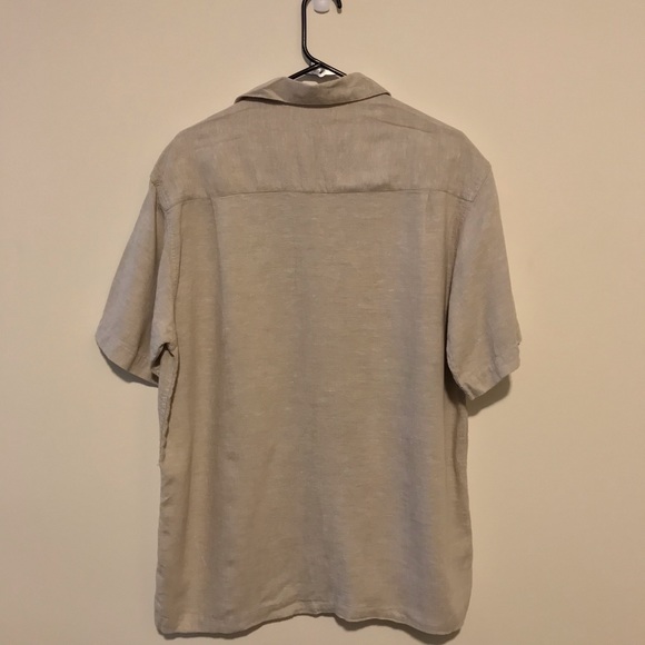 Haggar casual short sleeve large in beige. - Picture 2 of 3